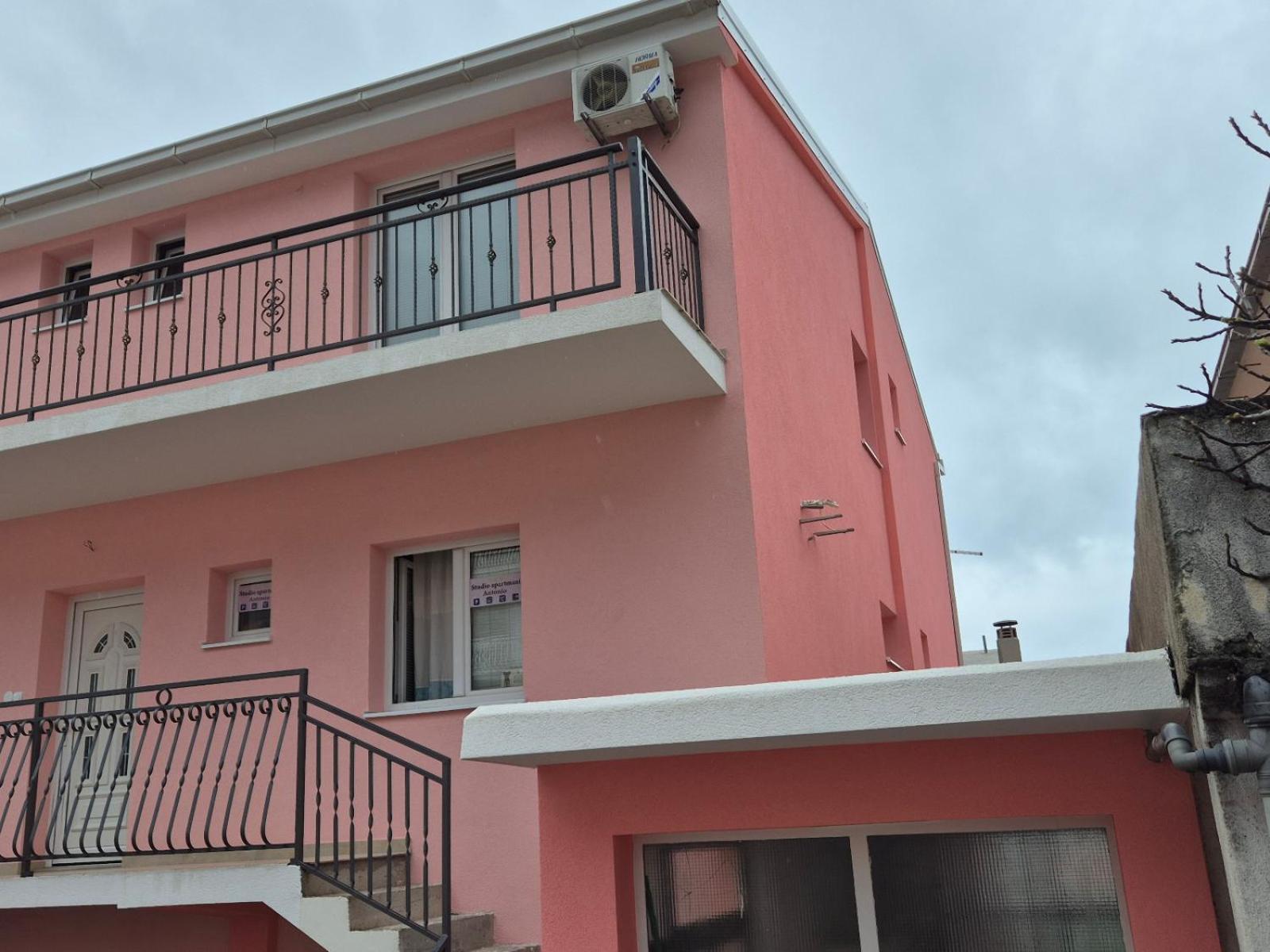 Studio Apartments Antonio Makarska Bagian luar foto