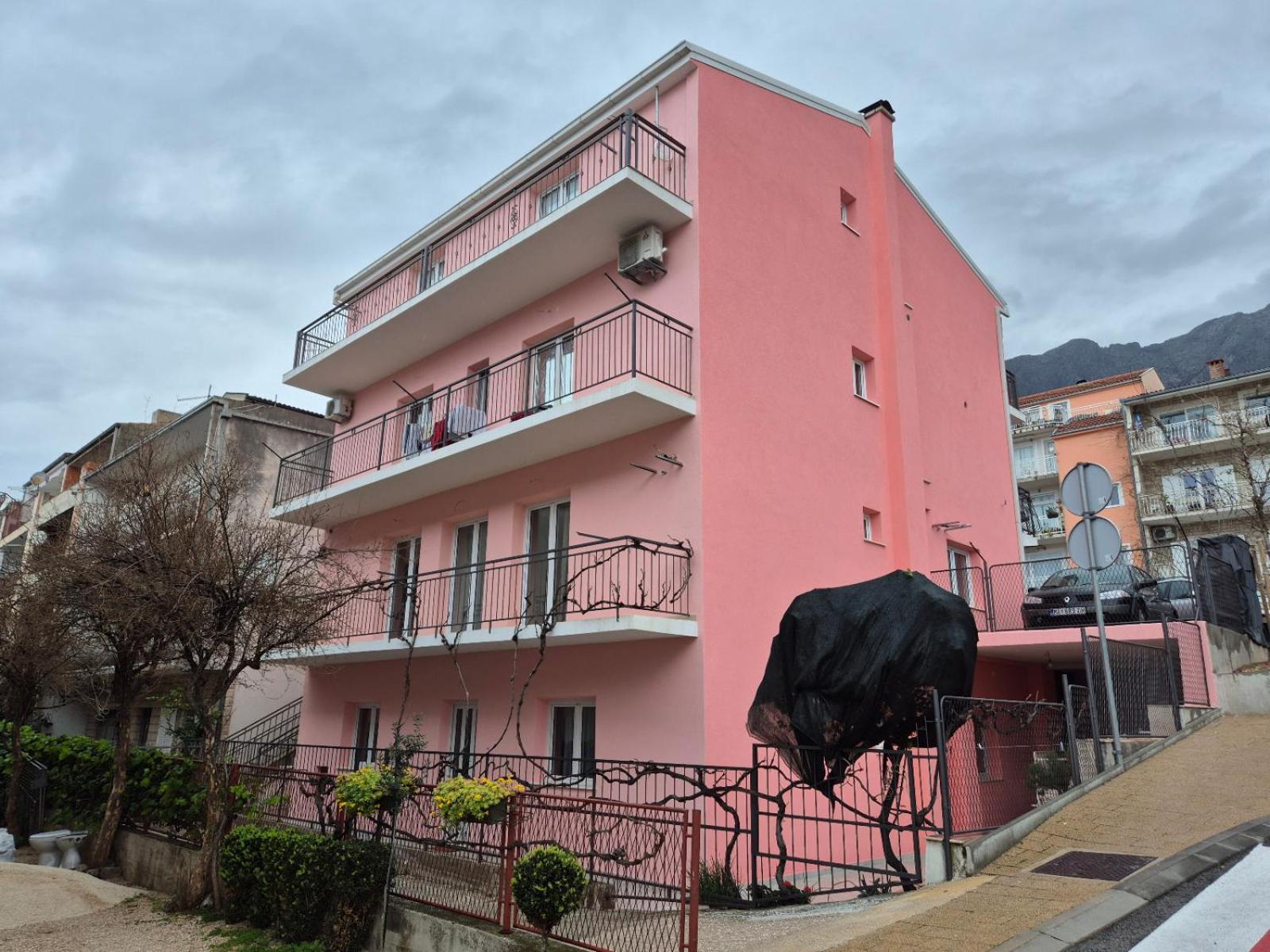 Studio Apartments Antonio Makarska Bagian luar foto