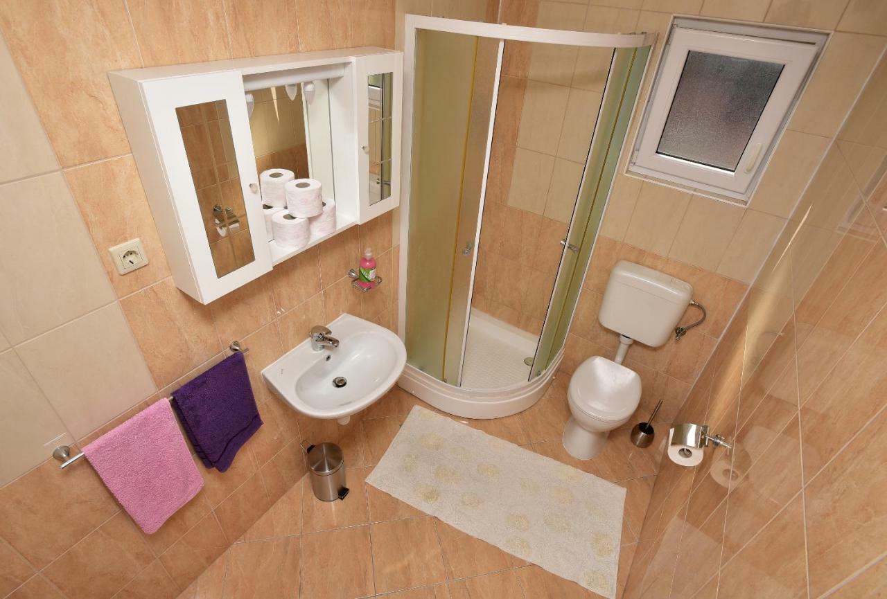 Studio Apartments Antonio Makarska Bagian luar foto