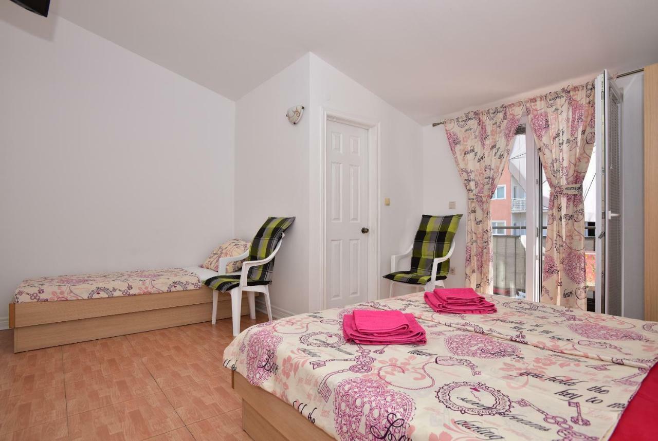 Studio Apartments Antonio Makarska Bagian luar foto
