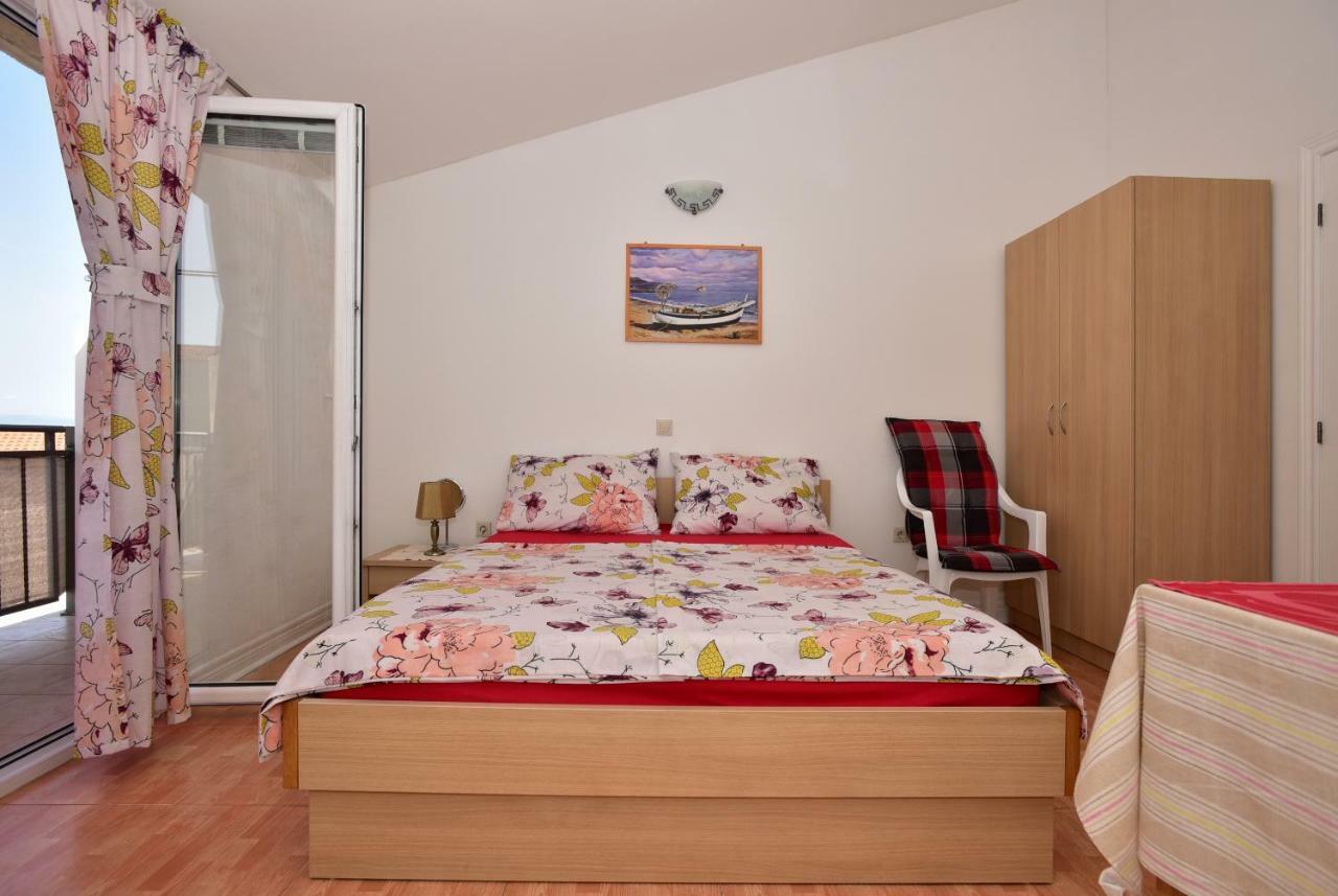 Studio Apartments Antonio Makarska Bagian luar foto