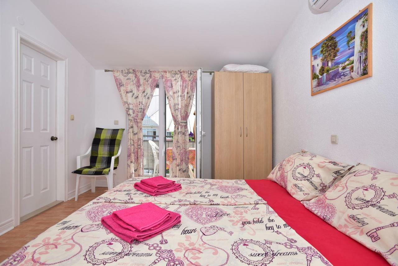 Studio Apartments Antonio Makarska Bagian luar foto
