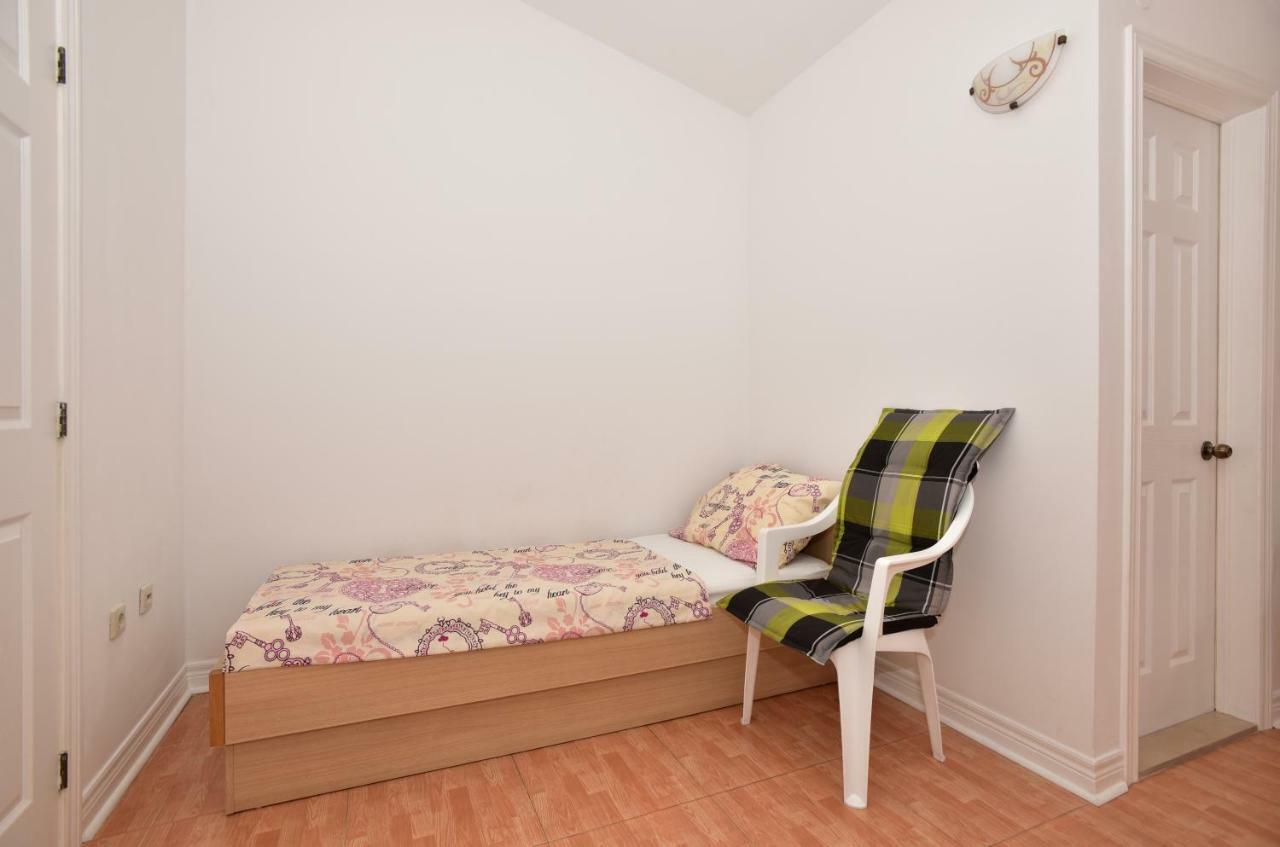 Studio Apartments Antonio Makarska Bagian luar foto