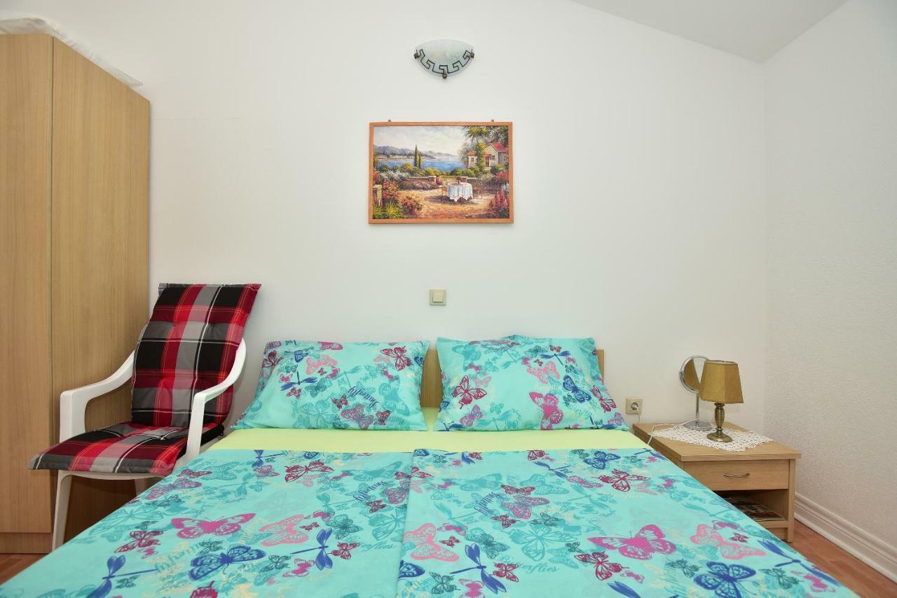 Studio Apartments Antonio Makarska Bagian luar foto
