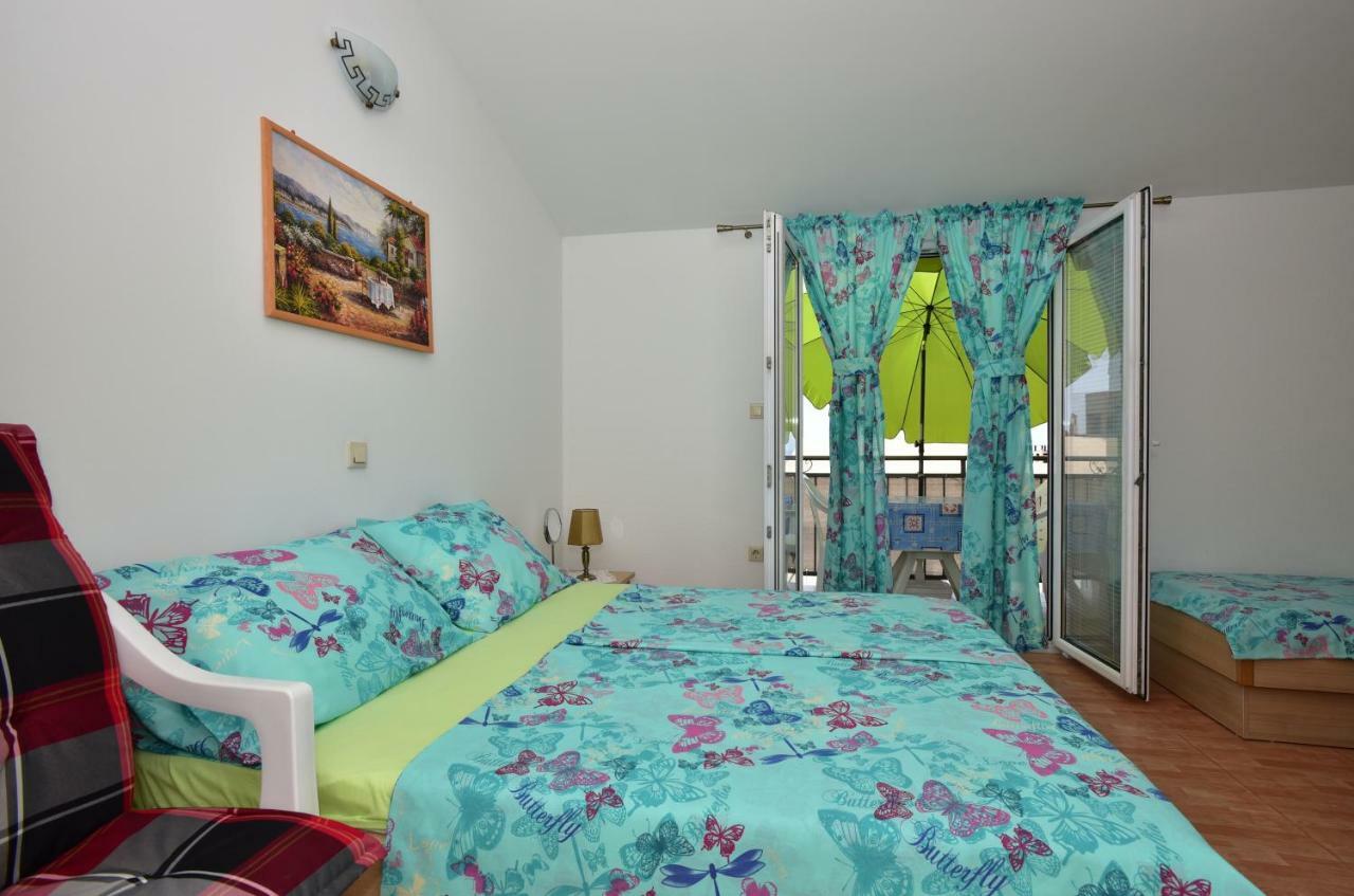 Studio Apartments Antonio Makarska Bagian luar foto